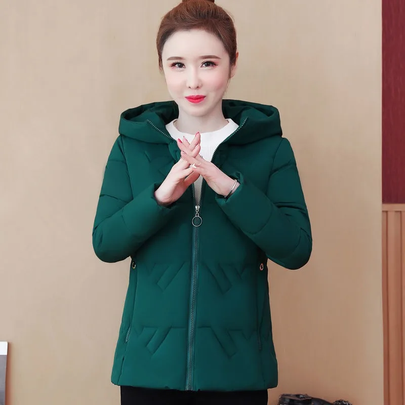 2023 Nové Bavlna Kabát WomenShort Zimný Kabát Slim Fit s Kapucňou Bavlna Kabát kórejská Verzia Veľké Veľkosti, Teplé a Módne